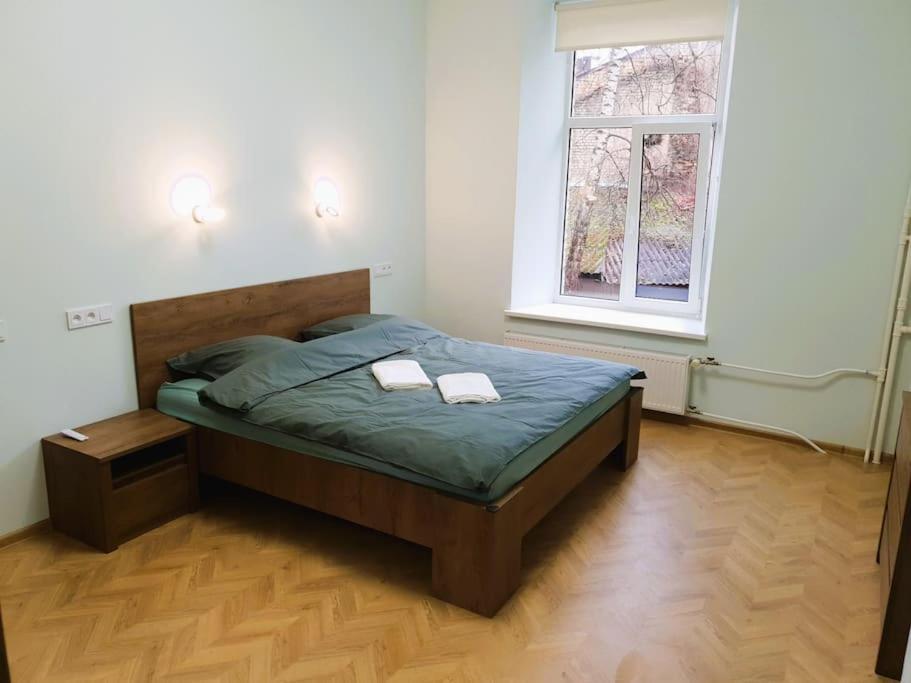 Modern Flat By Lukiskiu Square Вилнюс Екстериор снимка